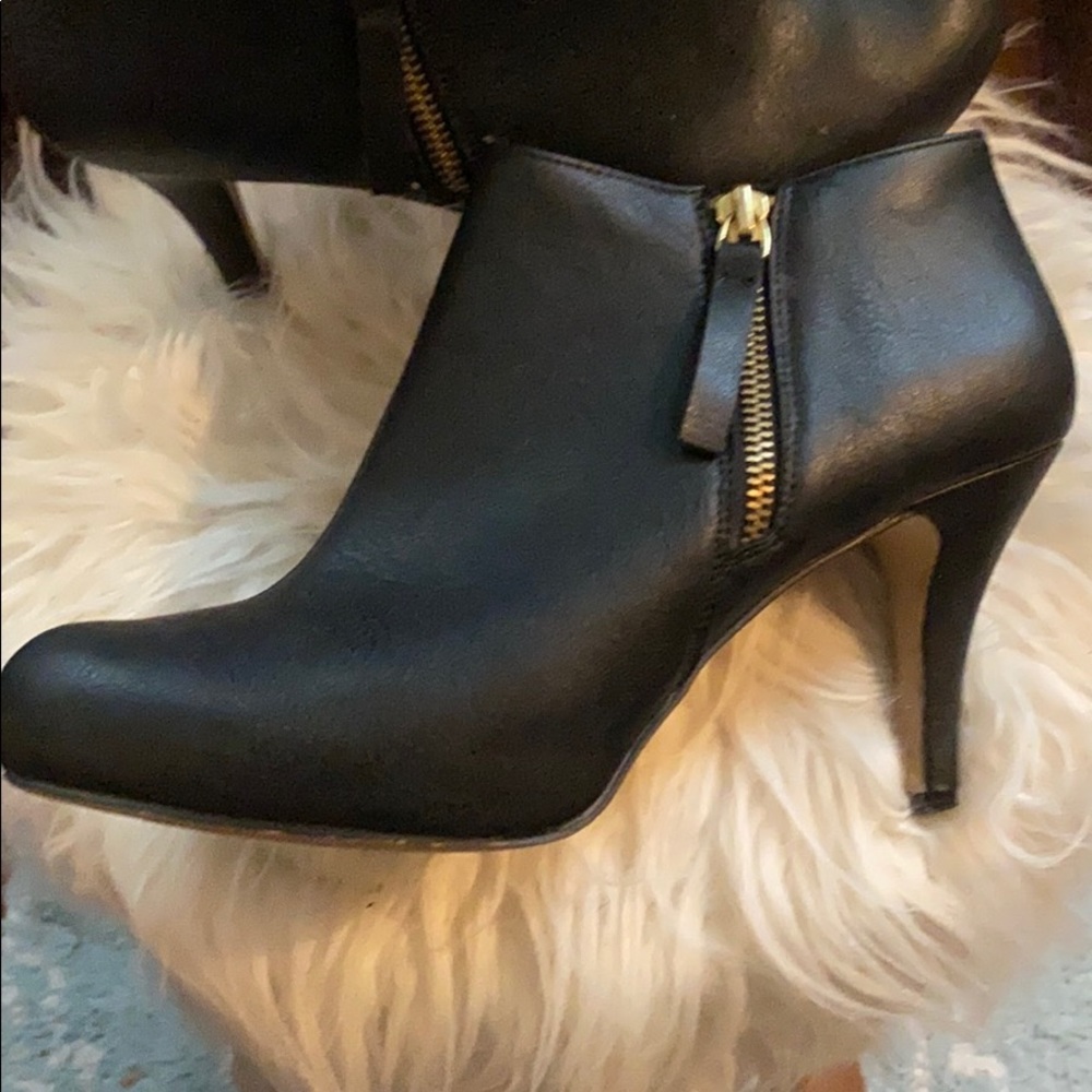 Booties - Picture 3 of 10